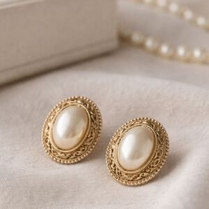 Vintage 80s Gold Oval Clip Earrings Faux Pearl Statement Glam Feminine Bridal